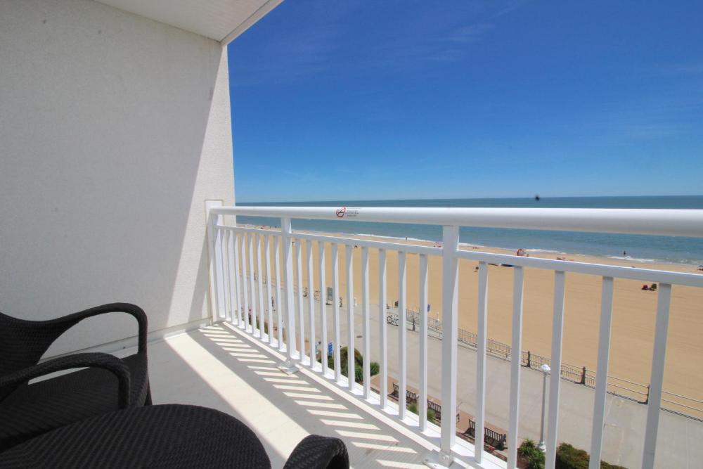 Superior Suite with Sea View interior